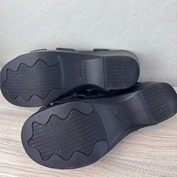 Dansko Black Strappy  Heel Sandals Size 36 leather - Picture 7 of 8